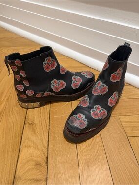 Alexander McQueen Chelsea Boot